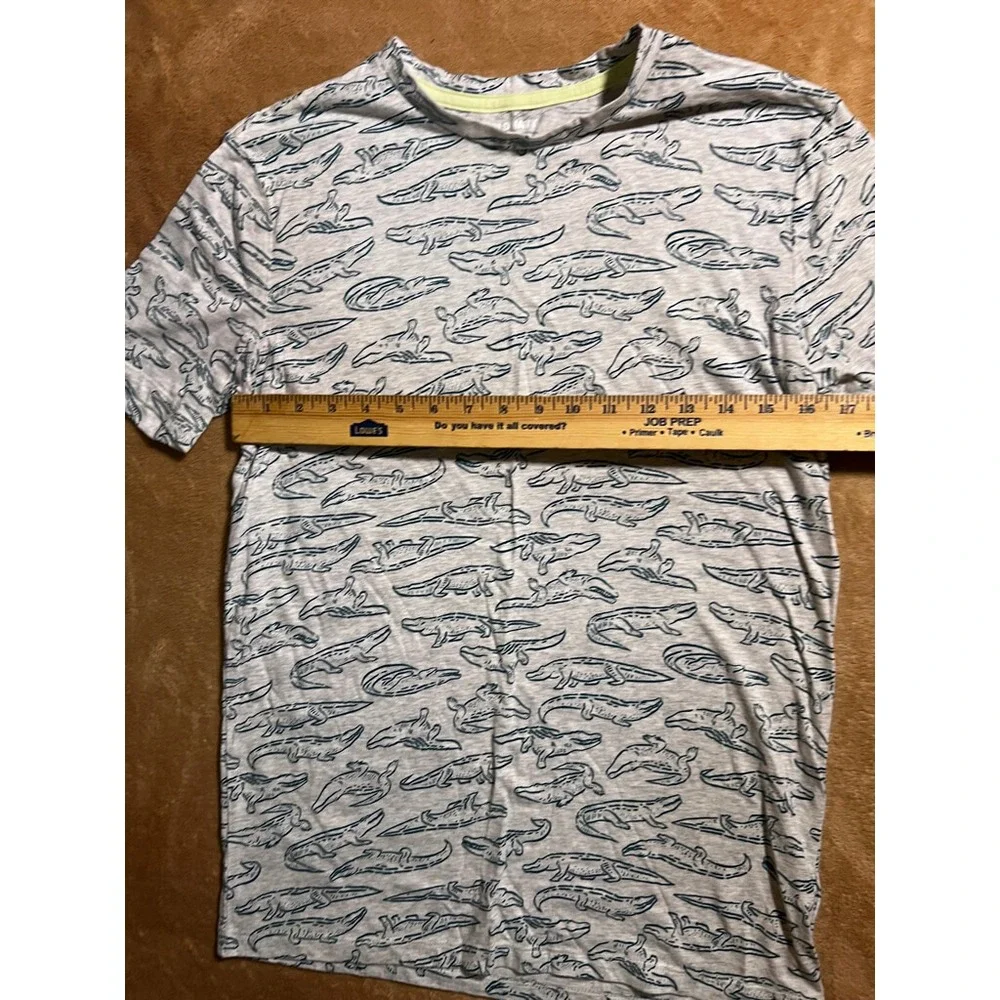 Old Navy Boy XXL (18) Gray Green‎ Crocodile Crew Neck Short Sleeve Casual Shirt